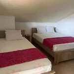 The Bougainvillea بيت للعطل